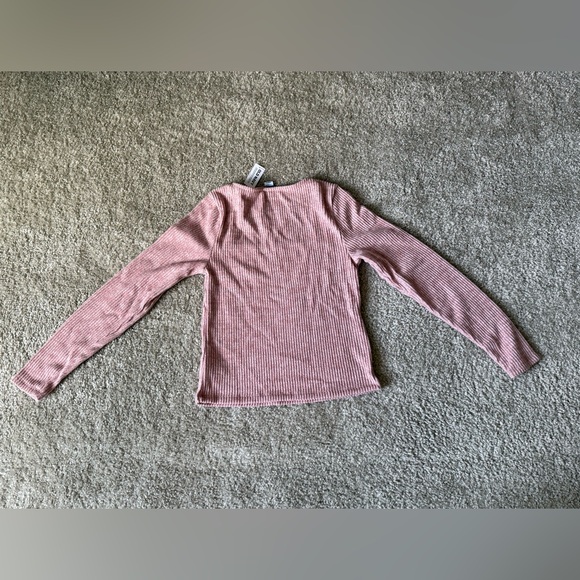 Old Navy sweater - Picture 2 of 4